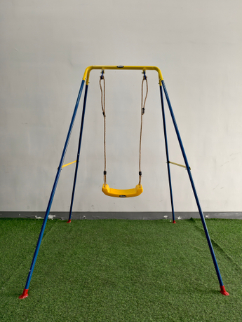 Single Swing Set