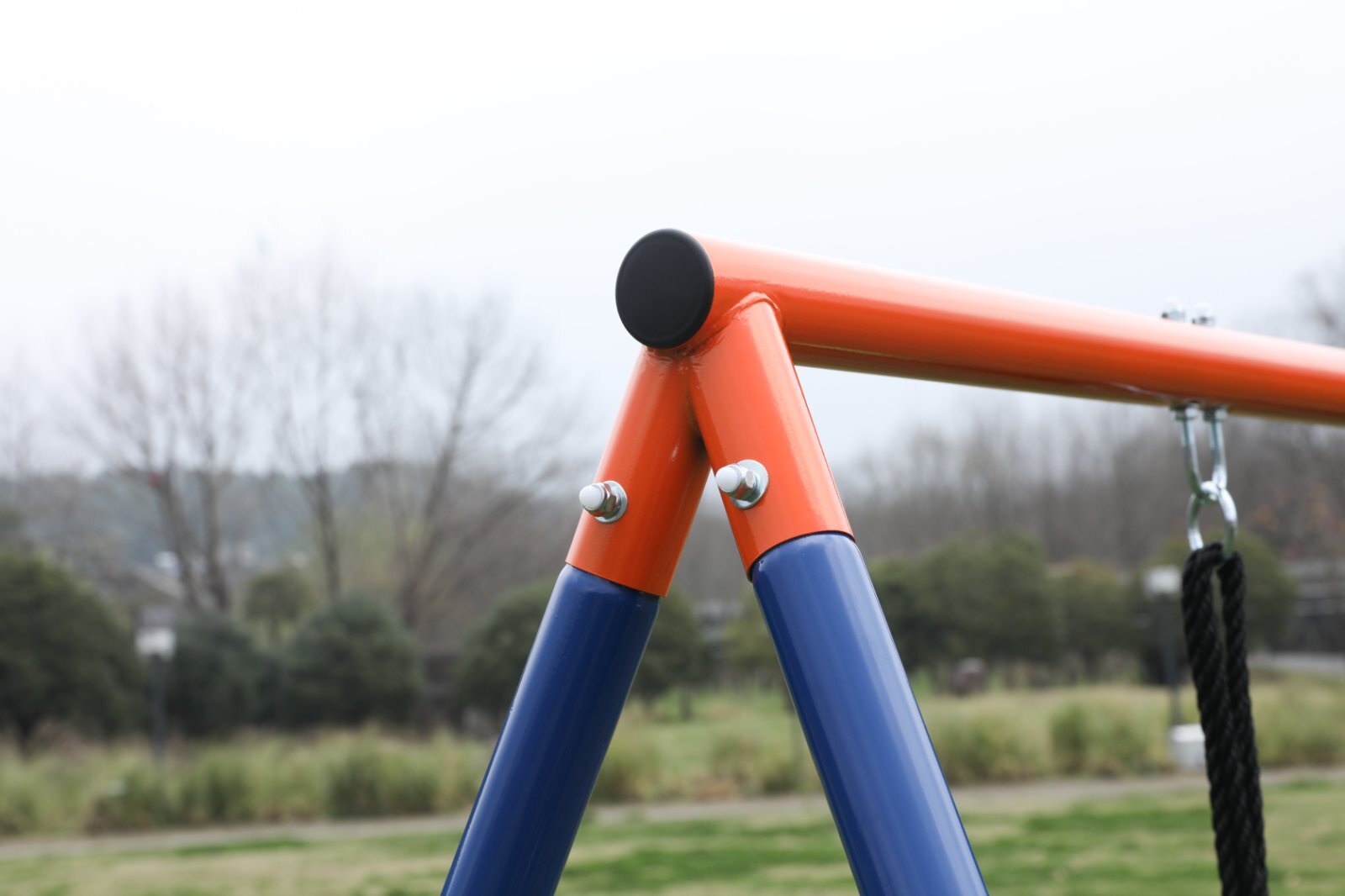 Compact outdoor playset design for small backyards