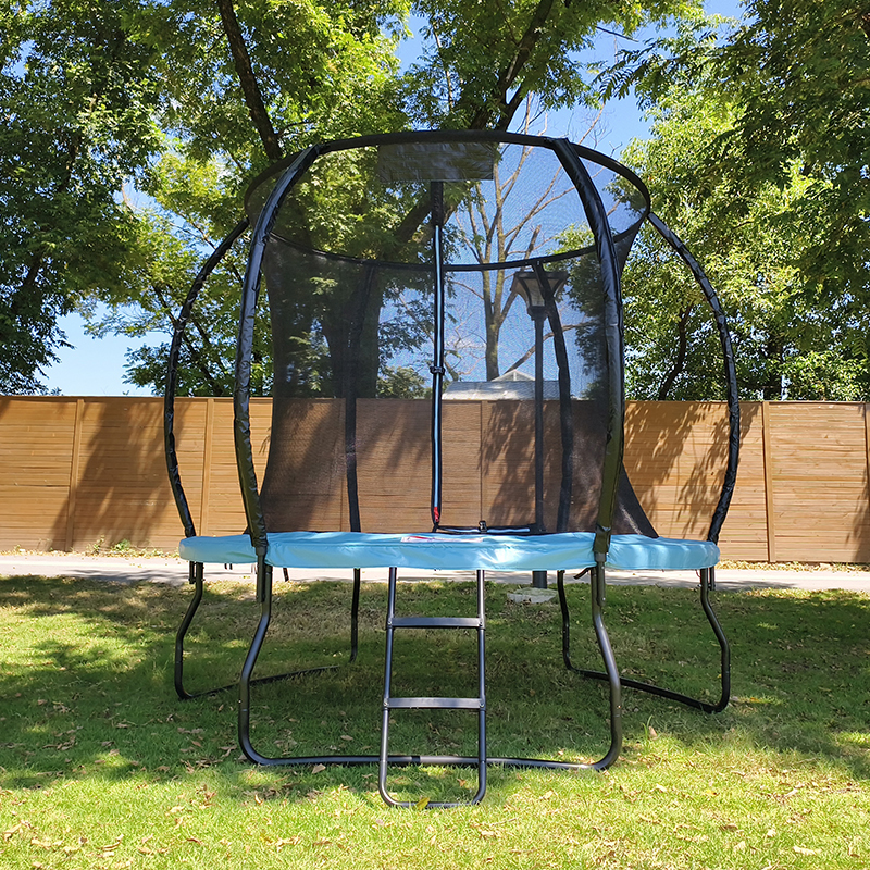 Backyard trampoline size mapping and yard clearance evaluation